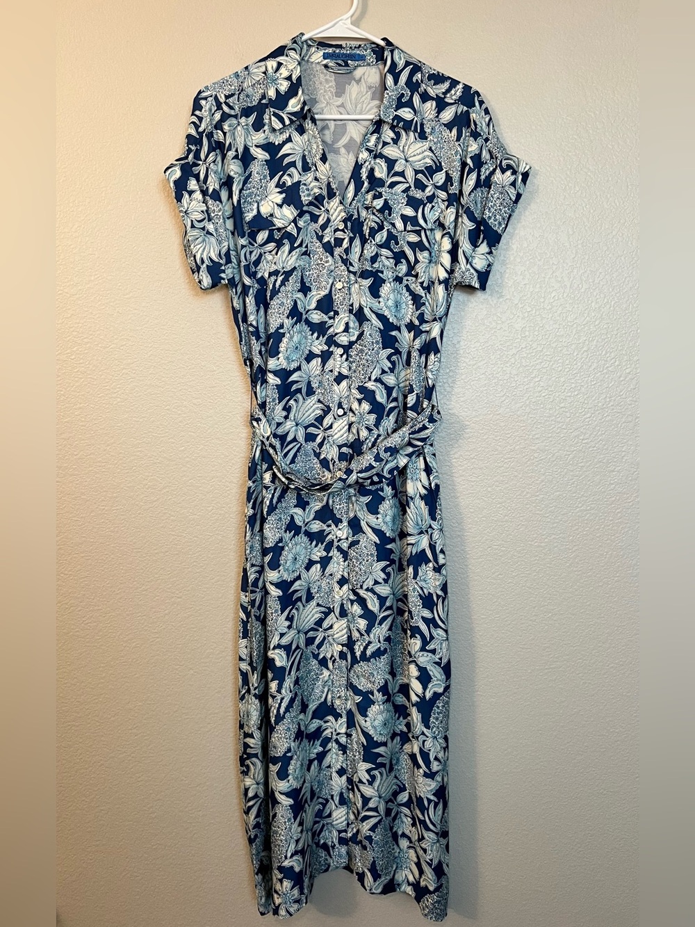 J. McLaughlin Silk Blend Blue Floral Shirt Dress Belted Medium